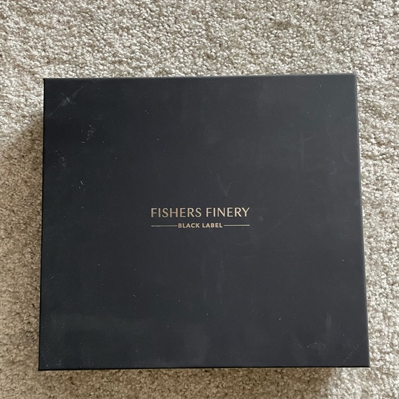 100%CASHMERE Fishers Finery 2pc Slouchy Beanie and Scarf NEW WITH TAGS! - Picture 3 of 3